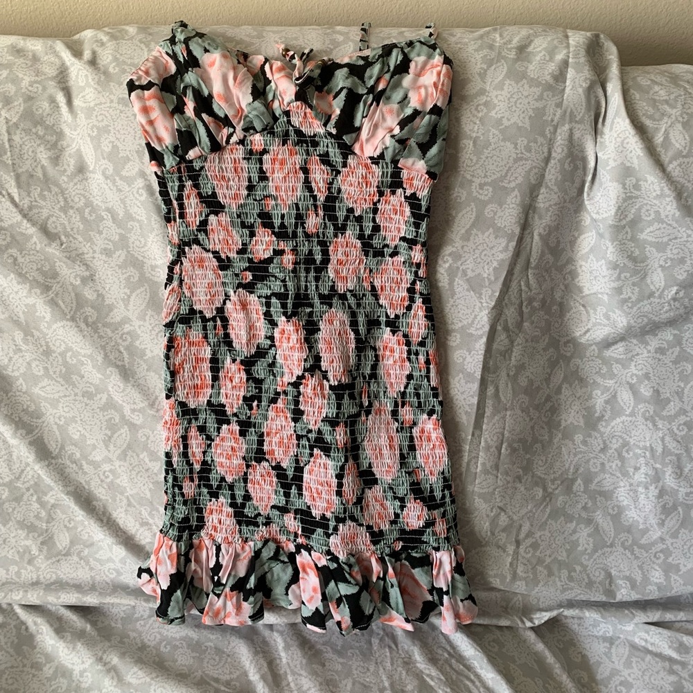 Short dress